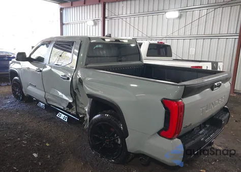 2024 Toyota Tundra Sr5 из США, поврежденный, VIN 5TFLA5DB8RX210238